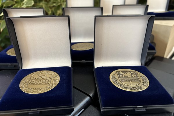 Im Rahmen der Sportlerehrung rufen der Märkische Kreis und der Kreissportbund zu einem Publikumsvoting für besondere sportliche Leistungen auf. Vorschläge bitte bis 22. Mai per Mail an info@ksb-mk.de einreichen. Foto: Katharina Buschmann/Märkischer Kreis