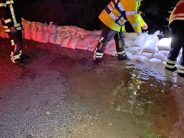 Das interkommunale Starkregen-Frühwarnsystem soll Feuerwehren und Rettungskräften genauere Informationen zu betroffenen Gebieten liefern und präzisere Alarmierungen herausgeben. Foto: Michael Kling / Märkischer Kreis