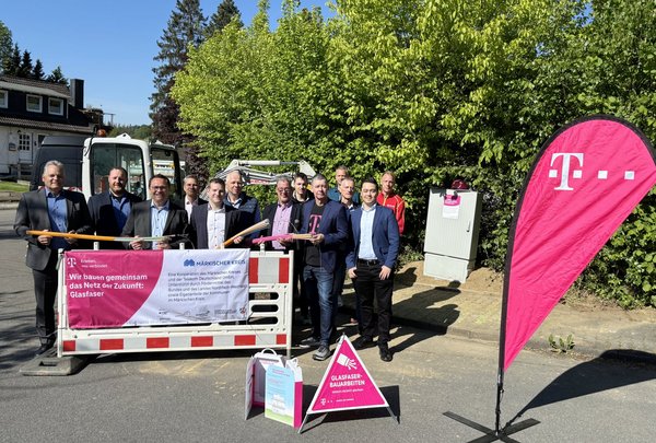 Spatenstich Graue Flecken