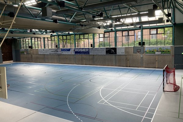 Die Sanierung der Kreissporthalle am Hönne-Berufskolleg in Menden steht kurz vor dem Abschluss. Archiv-Foto: Alexander Bange / Märkischer Kreis