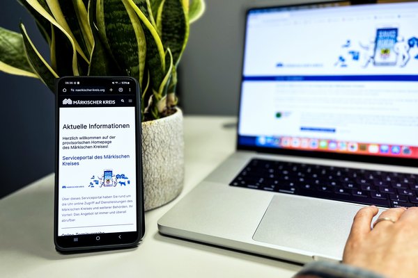 Der Märkische Kreis hat sein Online-Serviceportal um einen weiteren Baustein ergänzt: Ab sofort ist dort auch das neue Bundesportal „einfachmachen“ erreichbar. Symbolfoto: Hannah Heyn / Märkischer Kreis