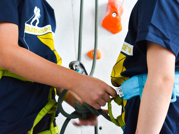 Jetzt online: Im neuen Bildungsplan 2026 der Jugendbildungsstätte des Märkischen Kreises steht auch Klettern für Familien wieder auf dem Programm. Foto Brehm/ Märkischer Kreis