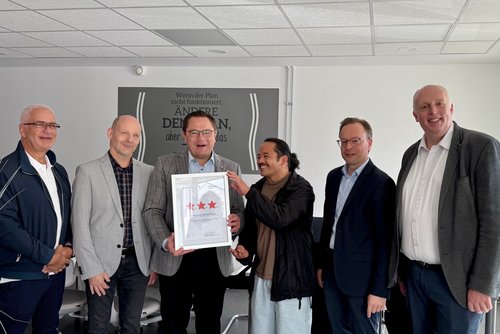 Freuten sich über den Dritten Regionale Stern und die damit verbundene Fördersumme von 1,6 Millionen Euro von links: Regionalebeauftragter Frank Adler, Jörg Marré (EGC), Landrat Marco Voge, Arthur Dulinski (firstlab.Lüdenscheid), Sven Haarhaus (Geschäftsführer EGC und Kämmerer der Stadt Lüdenscheid), Christoph Weiland (Aufsichtsrat EGC) 