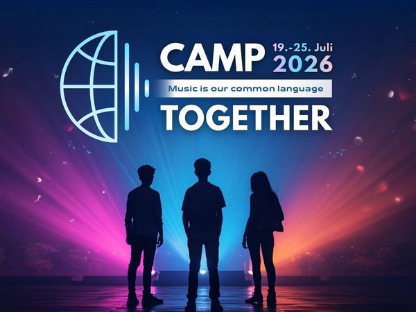 Jugendliche aus dem Märkischen Kreis können sich aktuell für die internationale Sommerfreizeit "CampTogether" anmelden. Bei der Aktionswoche im Partnerkreis Elbe-Elster wird sich alles um das Thema "Music is our common language" drehen. Grafik: Landkreis Elbe-Elster