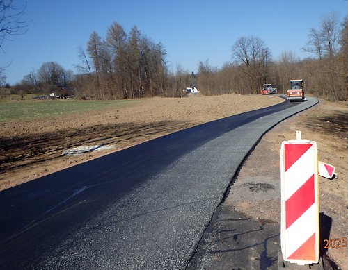 In dieser Woche erfolgen auf der Kreisstraße 3 noch erforderliche Restarbeiten. Foto: Märkischer Kreis