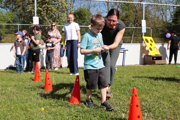 Erste Erfahrungen in der sozialen Arbeit mit Kindern und Jugendlichen können Bundesfreiwillige im kommenden Schuljahr in zwei Förderschulen des Märkischen Kreises sammeln. Foto: Sebastian Sendlak/Märkischer Kreis