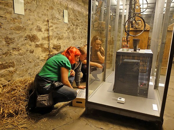Die Teams haben die einmalige Chance, in dem besonderen historischen Ambiente des Kerkers den Schlüssel für den Ausgang zu finden. Foto: Bernadette Lange / Märkischer Kreis
