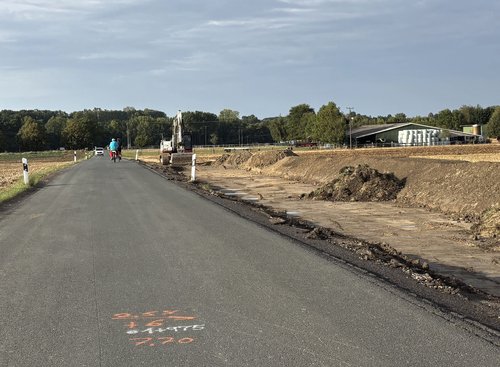 Der Bau des neuen Radweges zwischen Iserlohn-Sümmern und Menden wird eine Lücke im Radwegenetz schließen. Foto: Hannah Heyn / Märkischer Kreis